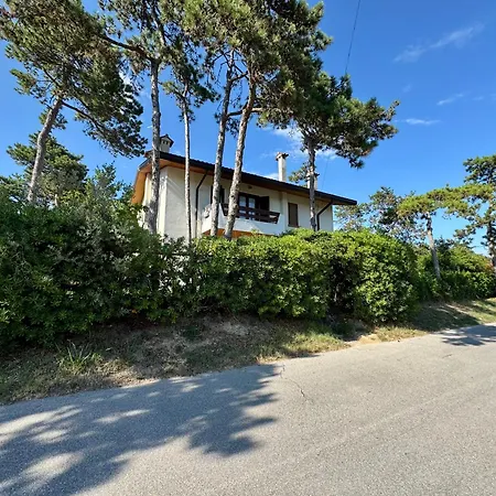 Pinea Apartment